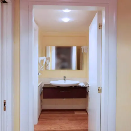 Apartamento Castello Di Godego Sleeps 5 Air Con Wifi Veneza