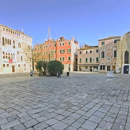 Apartamento Castello Di Godego Sleeps 5 Air Con Wifi Veneza